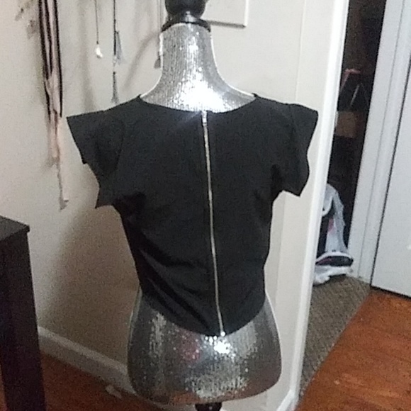 Top - Picture 2 of 3